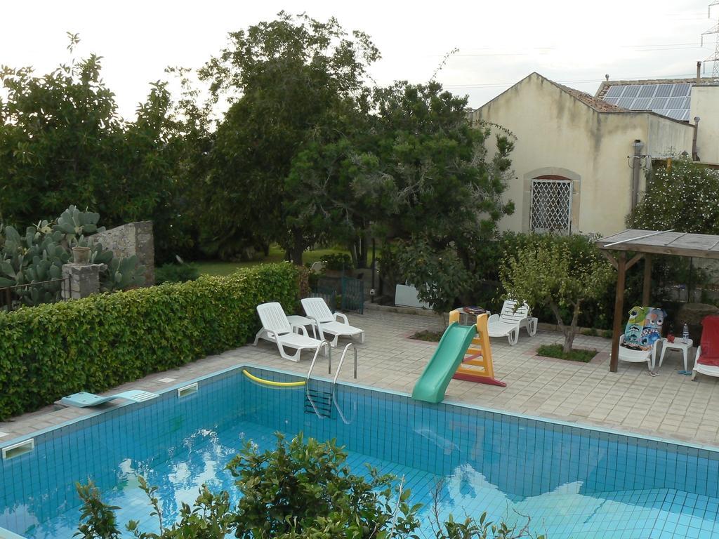 Agriturismo Ruvitello Misterbianco Buitenkant foto